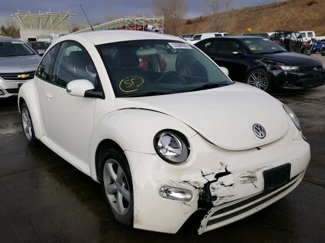 3VWBK31C24M411400 - 2004 VOLKSWAGEN NEW BEETLE WHITE photo 1