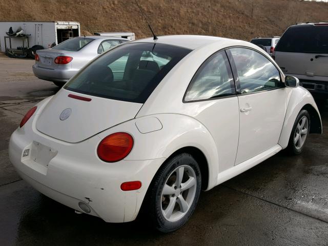 3VWBK31C24M411400 - 2004 VOLKSWAGEN NEW BEETLE WHITE photo 4