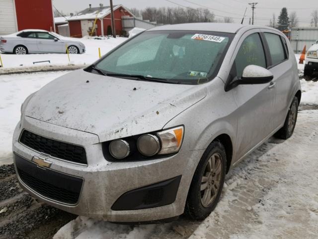 1G1JA6SH4C4100180 - 2012 CHEVROLET SONIC LS 银色 照片 2