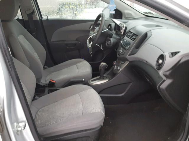 1G1JA6SH4C4100180 - 2012 CHEVROLET SONIC LS 银色 照片 5