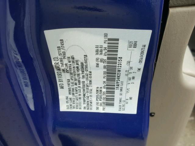 1FAFP34N25W123158 - 2005 FORD FOCUS ZX4 BLUE photo 10