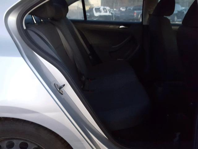 3VW2K7AJXCM345750 - 2012 VOLKSWAGEN JETTA BASE Արծաթագույն լուսանկար 6
