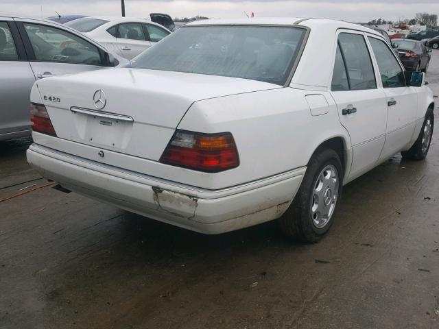 WDBEA34E4RC028369 - 1994 MERCEDES-BENZ E 420 WHITE photo 4