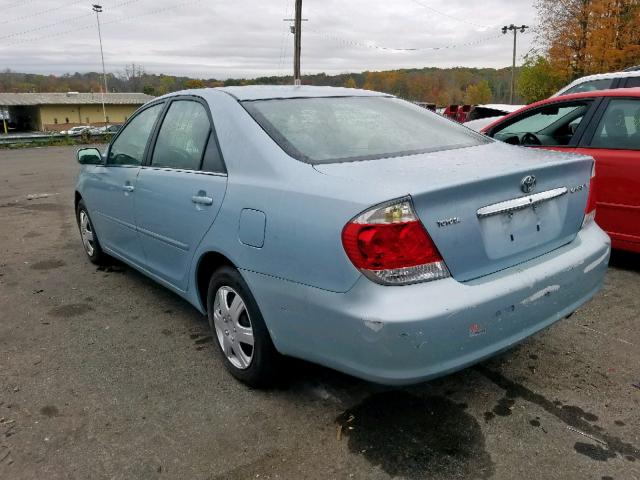 4T1BE32K15U516275 - 2005 TOYOTA CAMRY LE BLUE photo 3