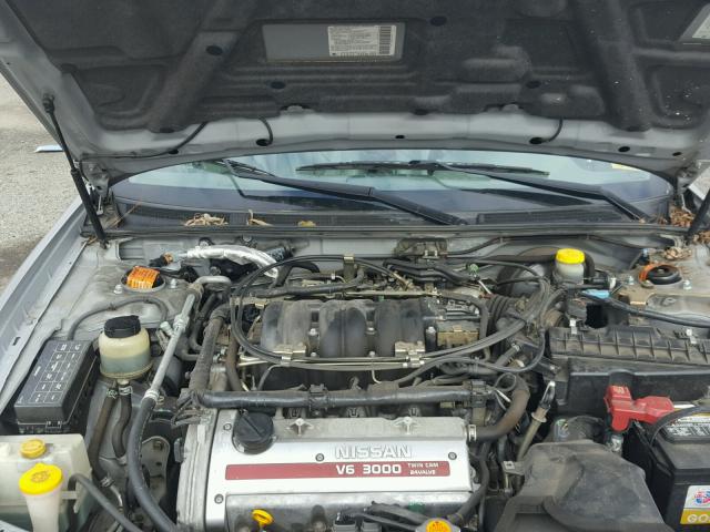 JN1CA31DX1T822997 - 2001 NISSAN MAXIMA GXE SILVER photo 7