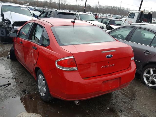 1FAHP34N38W129175 - 2008 FORD FOCUS S/SE RED photo 3