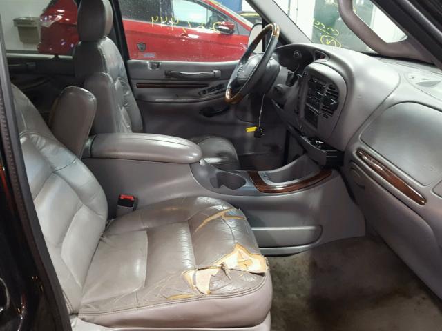 5LMFU28L2WLJ05437 - 1998 LINCOLN NAVIGATOR 黑色 照片 5
