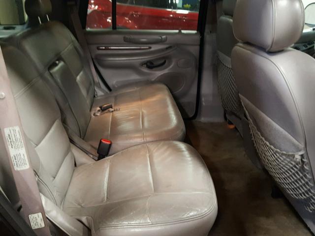 5LMFU28L2WLJ05437 - 1998 LINCOLN NAVIGATOR 黑色 照片 6