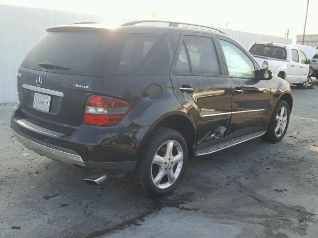 4JGBB86E87A284286 - 2007 MERCEDES-BENZ ML 350 BLACK photo 4