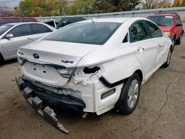 KMHEC4A49CA043414 - 2012 HYUNDAI SONATA HYB WHITE photo 4