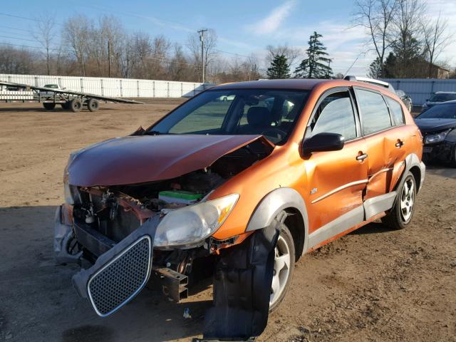 5Y2SL63865Z481699 - 2005 PONTIAC VIBE ORANGE photo 2