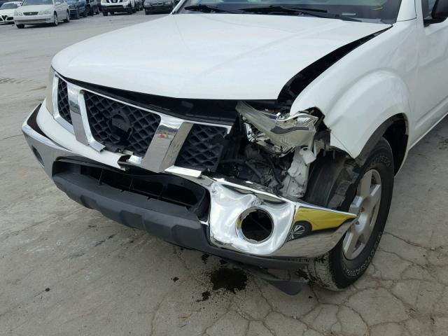 1N6AD07U38C451237 - 2008 NISSAN FRONTIER C WHITE photo 9