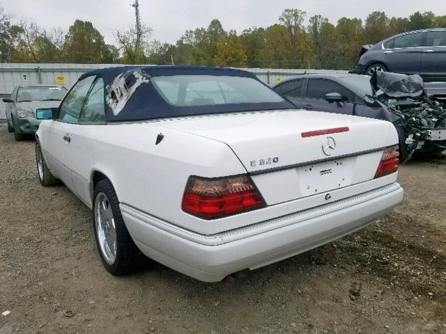 WDBEA66E3SC270560 - 1995 MERCEDES-BENZ E 320 WHITE photo 3