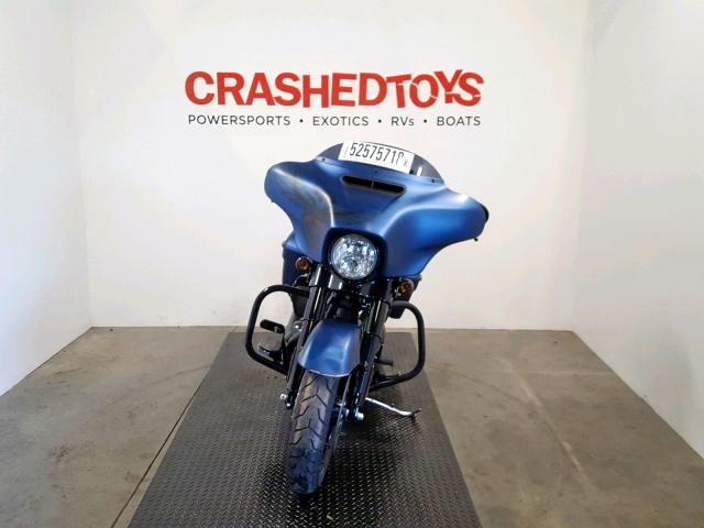 1HD1KYC10JB628033 - 2018 HARLEY-DAVIDSON FLHXS 115T BLUE photo 2