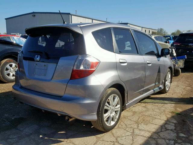 JHMGE8H43AS019829 - 2010 HONDA FIT SPORT SILVER photo 4