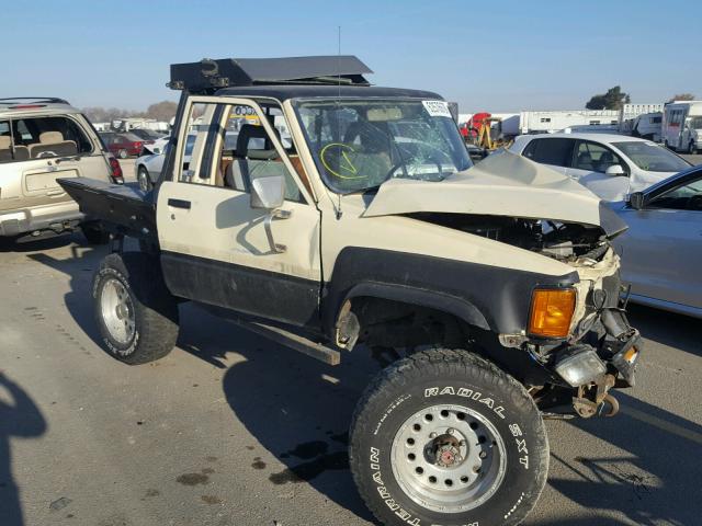 JT4RN60R4F5040295 - 1985 TOYOTA PICKUP RN6 WHITE photo 1