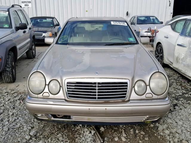 WDBJF72F3VA474375 - 1997 MERCEDES-BENZ E 420 BEIGE photo 9