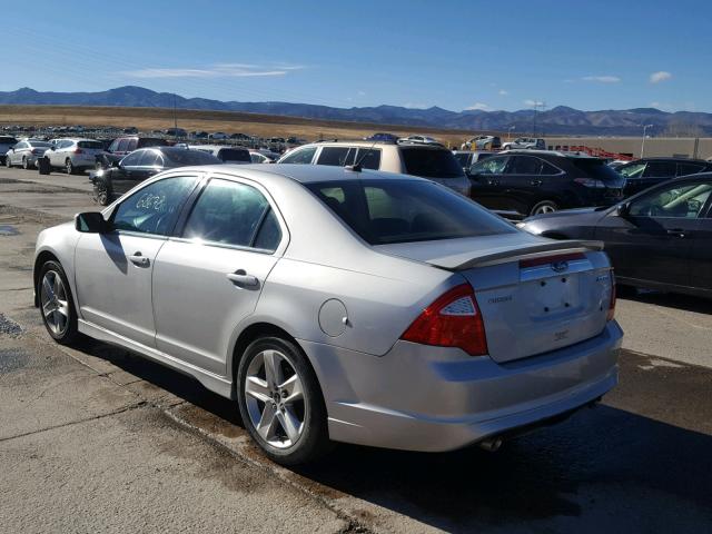 3FAHP0KC3AR211898 - 2010 FORD FUSION SPO SILVER photo 3