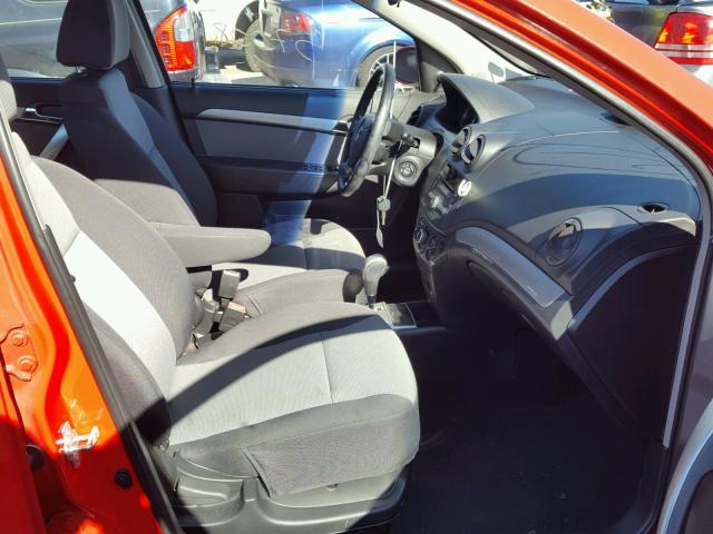 KL1TD66E79B327706 - 2009 CHEVROLET AVEO LS RED photo 5