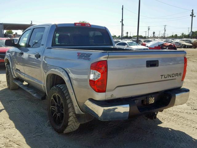 5TFEM5F19HX122317 - 2017 TOYOTA TUNDRA CRE SILVER photo 3