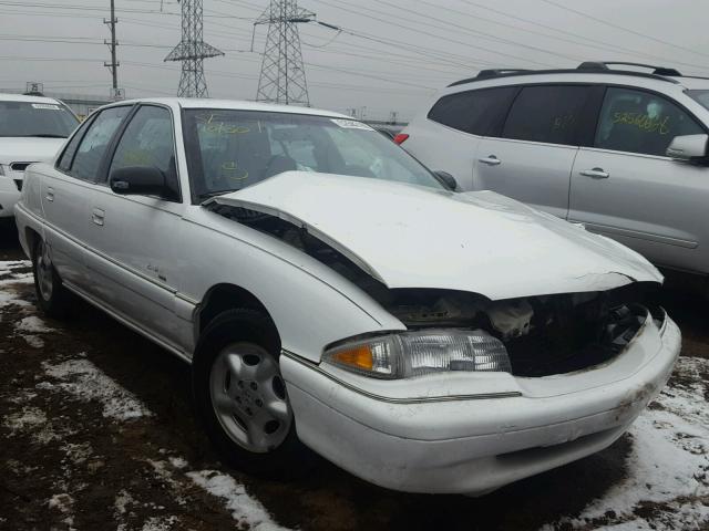 1G4NJ52MXTC400145 - 1996 BUICK SKYLARK GR WHITE photo 1