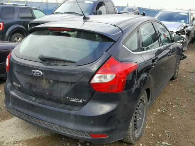 1FADP3N2XEL249829 - 2014 FORD FOCUS TITA BLACK photo 4