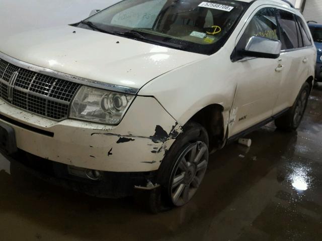 2LMDU88C87BJ09530 - 2007 LINCOLN MKX WHITE photo 9