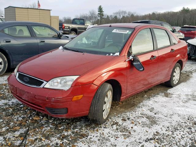 1FAFP34N15W181410 - 2005 FORD FOCUS ZX4 RED photo 2