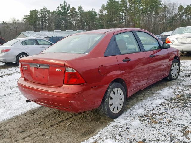 1FAFP34N15W181410 - 2005 FORD FOCUS ZX4 RED photo 4