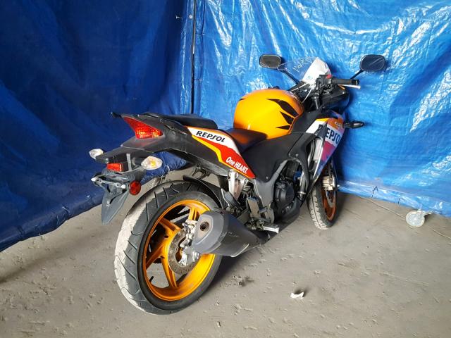 MLHMC4105D5301769 - 2013 HONDA CBR250 R ORANGE photo 4