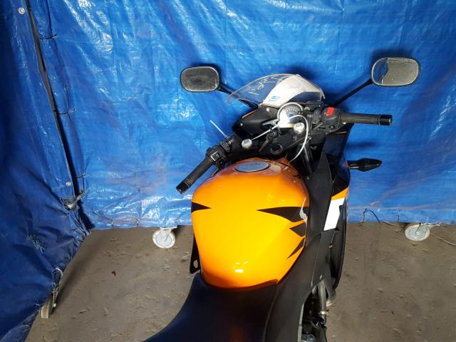 MLHMC4105D5301769 - 2013 HONDA CBR250 R ORANGE photo 5