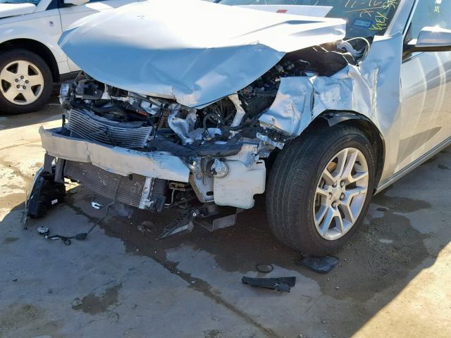 1G11D5RR7DF101300 - 2013 CHEVROLET MALIBU 1LT SILVER photo 9