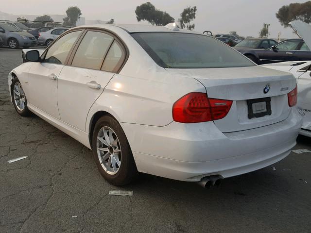 WBAPH5C57AA439779 - 2010 BMW 328 I SULE WHITE photo 3