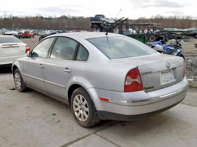 WVWPD63B22P365678 - 2002 VOLKSWAGEN PASSAT GLS SILVER photo 3