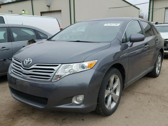 4T3BK3BB1AU038322 - 2010 TOYOTA VENZA BASE GRAY photo 2