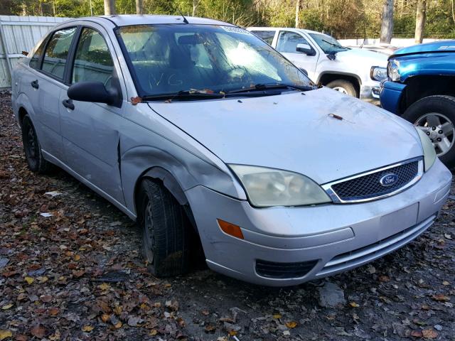 1FAFP34N67W131184 - 2007 FORD FOCUS ZX4 SILVER photo 1