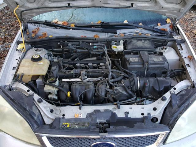 1FAFP34N67W131184 - 2007 FORD FOCUS ZX4 SILVER photo 7