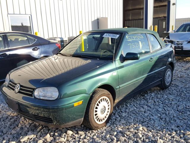 3VWCC21V21M800899 - 2001 VOLKSWAGEN CABRIO GLS GREEN photo 2