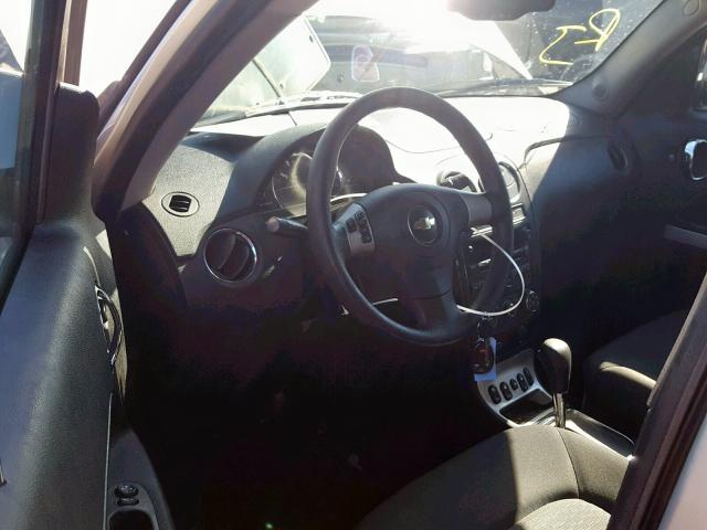 3GNCA13D58S662733 - 2008 CHEVROLET HHR LS SILVER photo 9