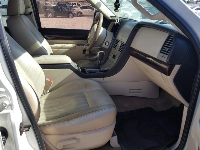 5LMEU68H33ZJ53391 - 2003 LINCOLN AVIATOR 白色 照片 5