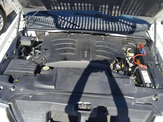 5LMEU68H33ZJ53391 - 2003 LINCOLN AVIATOR 白色 照片 7