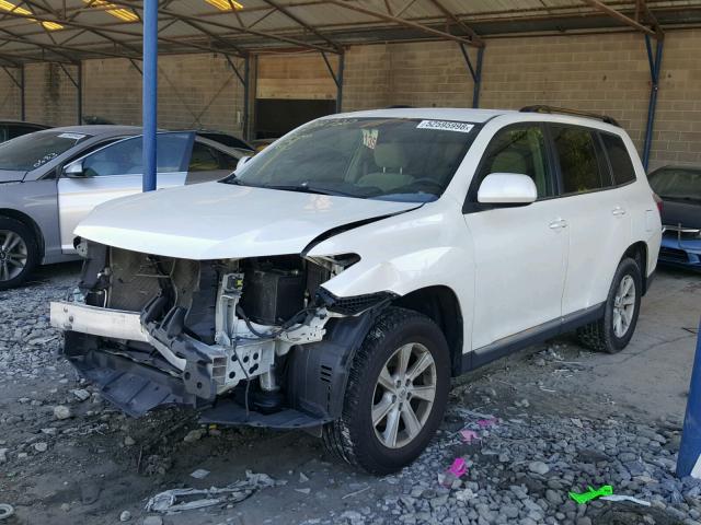 5TDZA3EH1DS042720 - 2013 TOYOTA HIGHLANDER WHITE photo 2