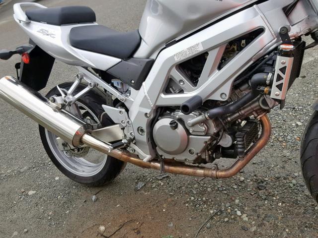 JS1VP53A332100485 - 2003 SUZUKI SV650 SILVER photo 7