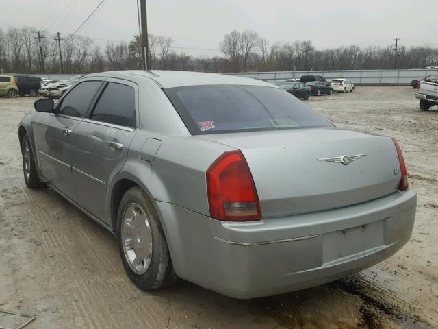 2C3JA53G55H164102 - 2005 CHRYSLER 300 TOURIN GRAY photo 3