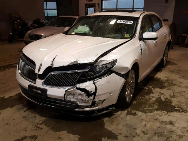 1LNHL9FT7DG600328 - 2013 LINCOLN MKS WHITE photo 2