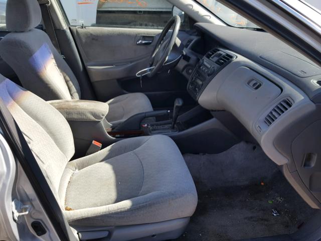 1HGCF86692A140942 - 2002 HONDA ACCORD VAL GRAY photo 5