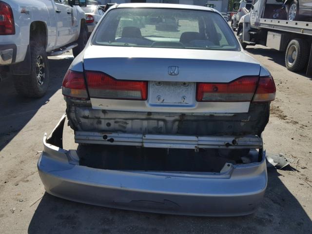 1HGCF86692A140942 - 2002 HONDA ACCORD VAL GRAY photo 9