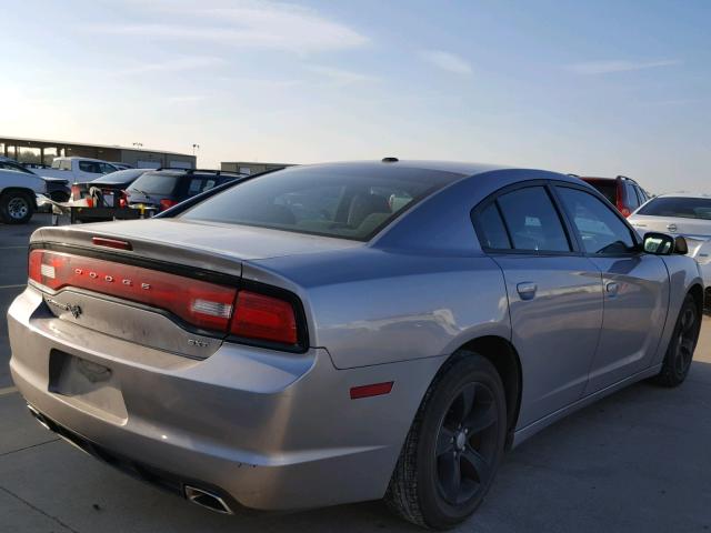 2C3CDXHG7EH318684 - 2014 DODGE CHARGER SX SILVER photo 4