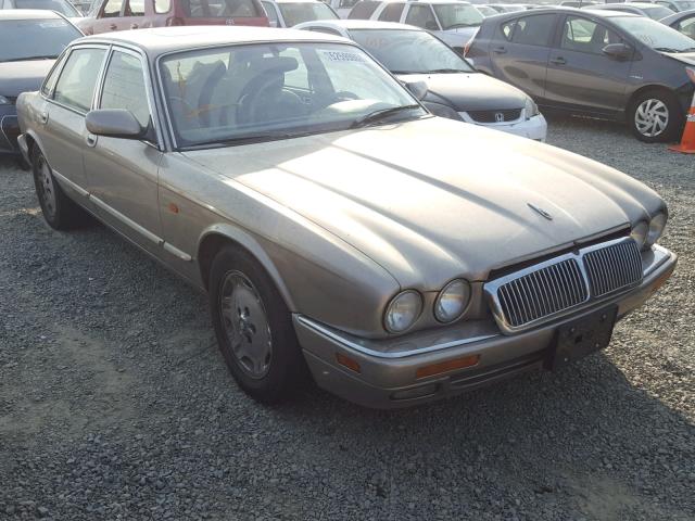 SAJHX1245TC775483 - 1996 JAGUAR XJ6 GOLD photo 1