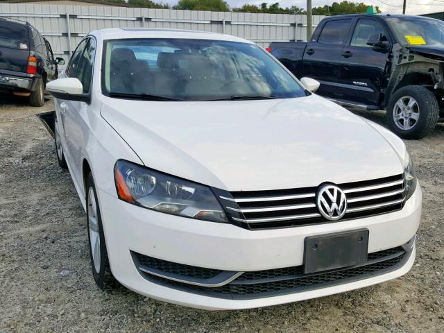 1VWBP7A3XCC010024 - 2012 VOLKSWAGEN PASSAT SE WHITE photo 1